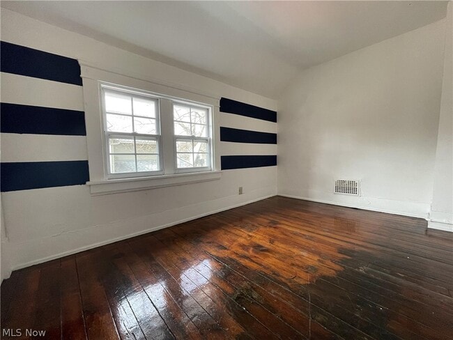 386.5 Silver St Unit UP