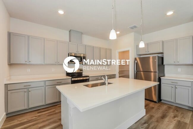 4 Bedroom Pet-Friendly Home in Deland, FL with Main Street Renewal