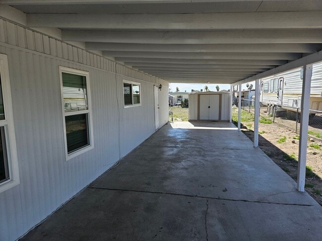 Photo - 2 Bedroom Single Wide Mobile in Bullhead City