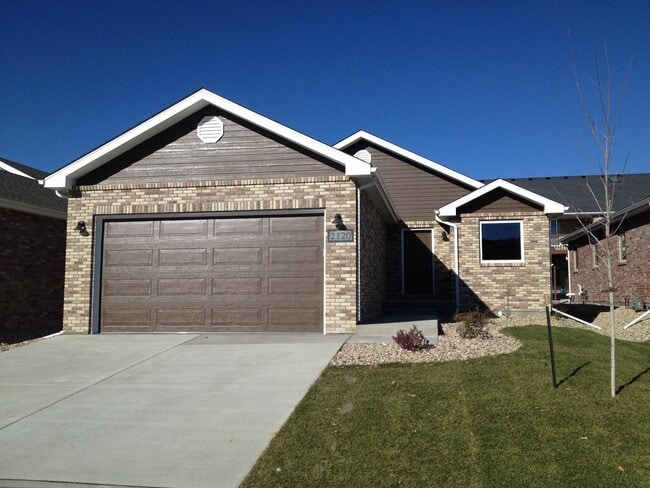 Building Photo - Beautiful 4 Bed 3 Bath House in Northeast Fort Collins!