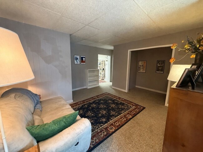 Photo - 421 North St Unit 2