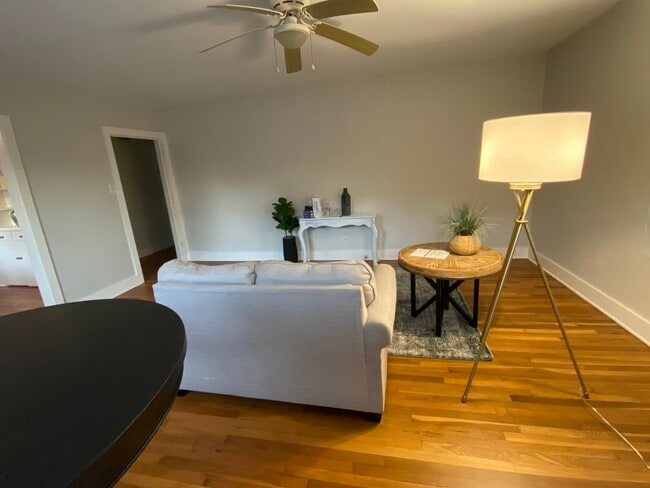 Main Living Room - 1620 Branard St Unit 1620