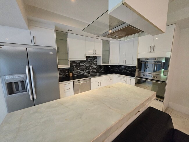 Building Photo - 1 Bedroom Haiku Getaway