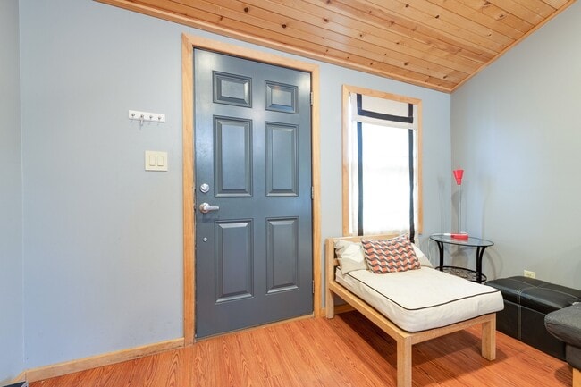 Photo - 5500 Westminster Dr Unit B