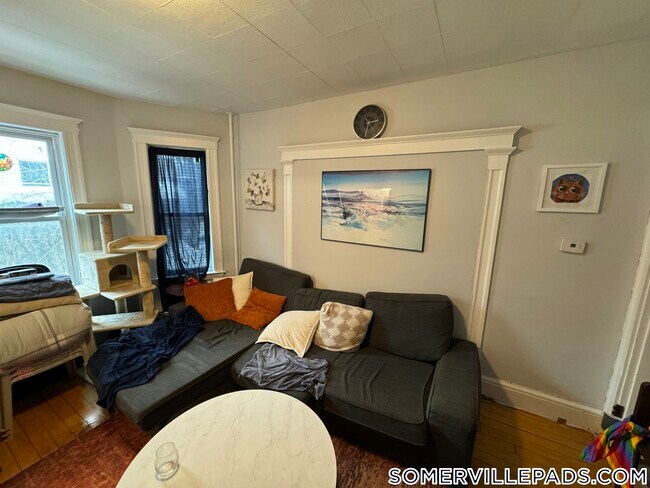 Photo - 11 Burnham St Unit 1