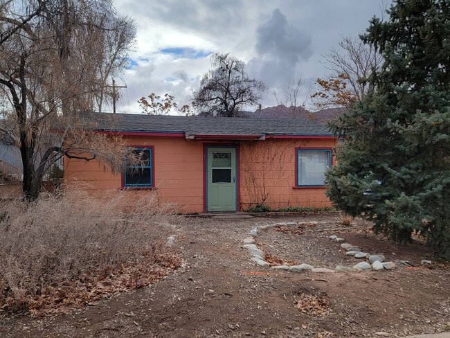 Photo - IN-TOWN HOME FOR RENT