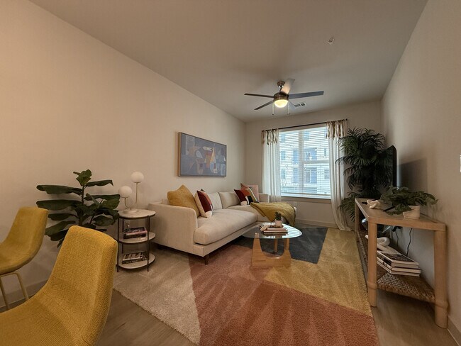 Photo - 1102 Treeta Trl