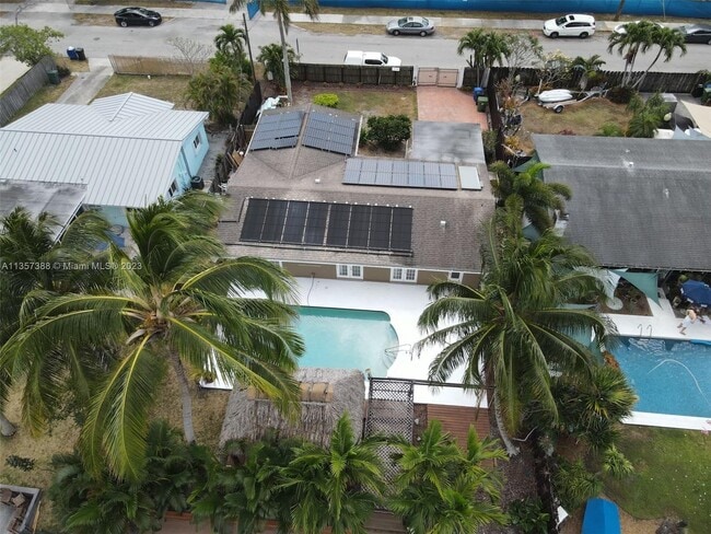 Photo - 1717 SW 5th Pl