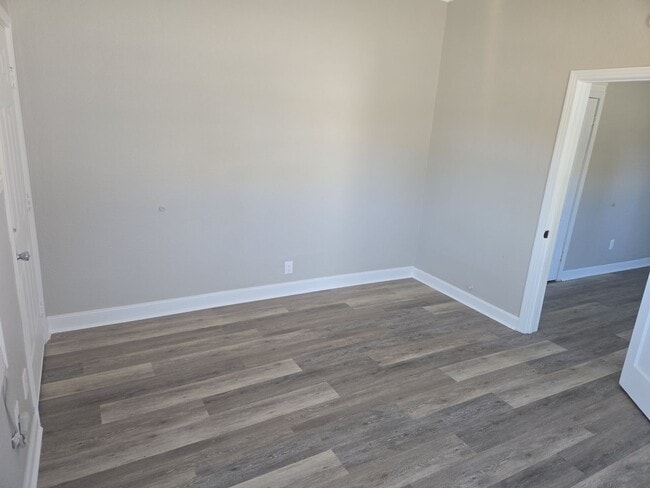 Photo - 1949-1949 8th St