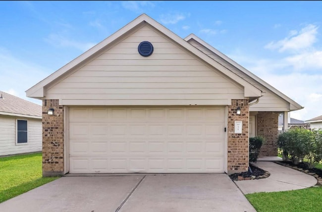 Photo - 821 Frontera Ct
