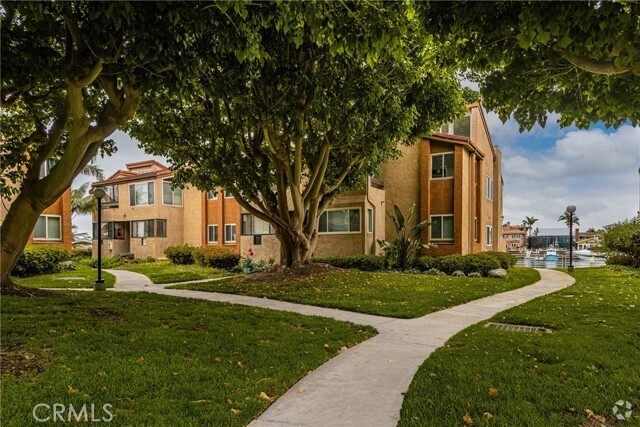 Building Photo - 17110 Bluewater Ln Unit 139 Rental