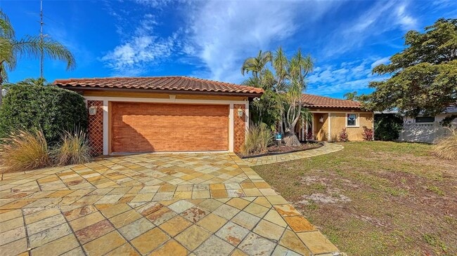 Photo - 4216 Plumosa Terrace