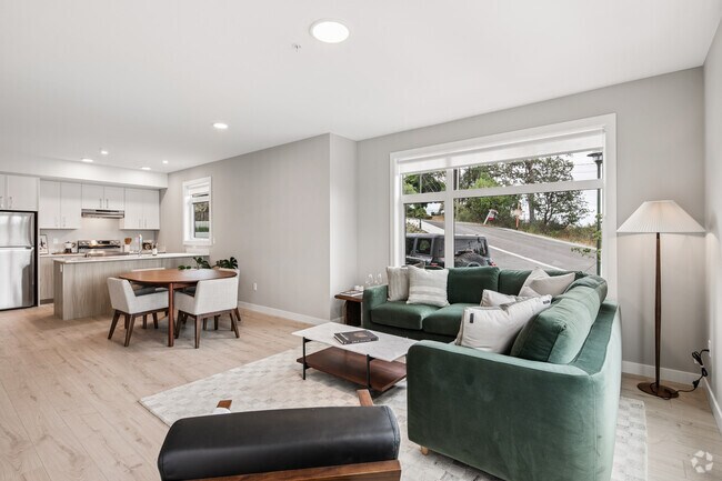 2BR, 2BA - 1,190SF - Living Room