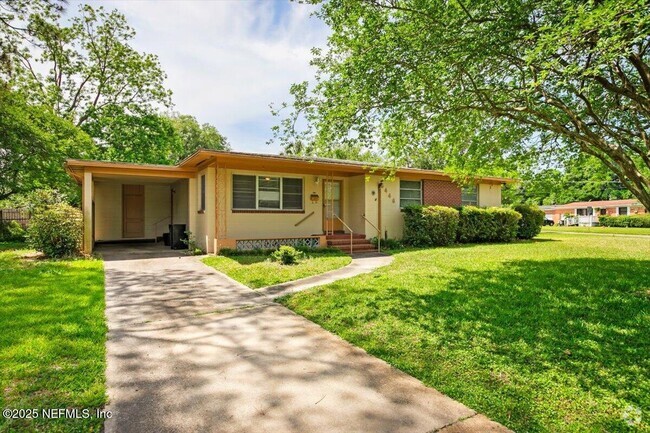 Building Photo - 6446 Ledbury Dr S Rental