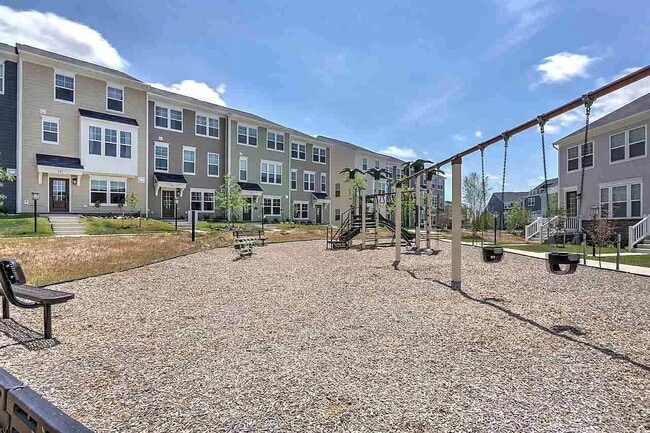 Building Photo - 521 Caddy Aly