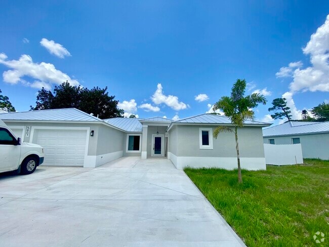 Building Photo - 5807 Raintree Trail Rental