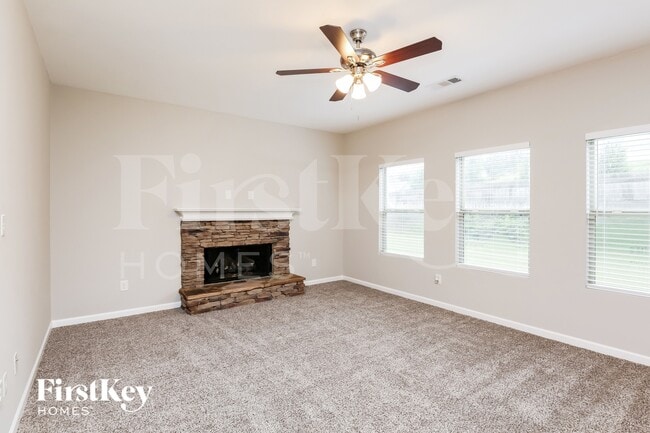 5 Kestrel Ct E