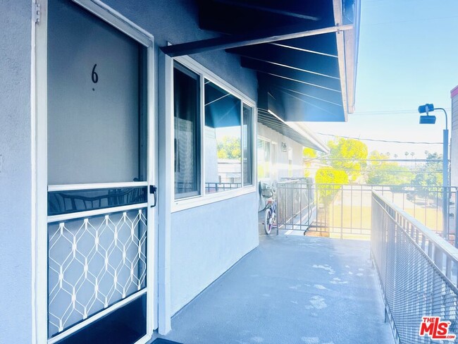 Photo - 1132 Alameda Ave