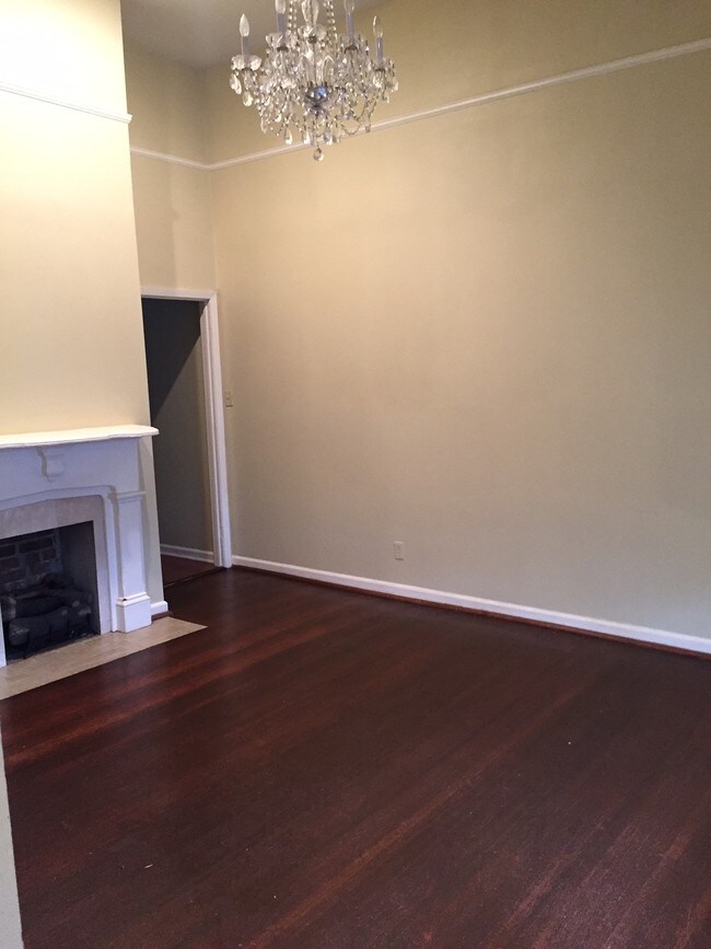 Building Photo - 1512 S Louisiana St Unit 1