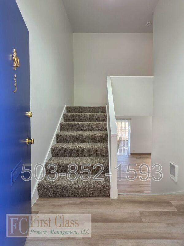 Photo - 8500 SW Canyon Dr