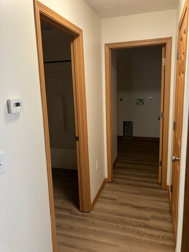 Photo - One bedroom apartment with attached one-car garage! Unidad 1046-D Laurel Tree Ct