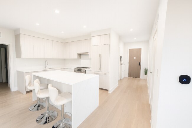 Photo - 737 Swann Ave Unit 308