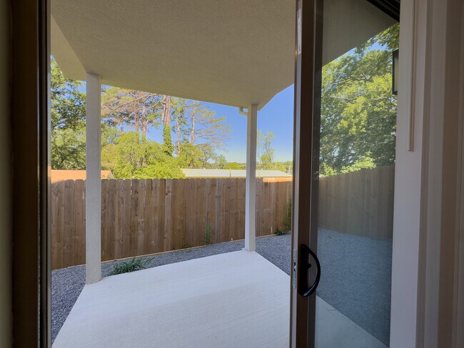 Photo - 158 Marion Anderson Rd Unidad C