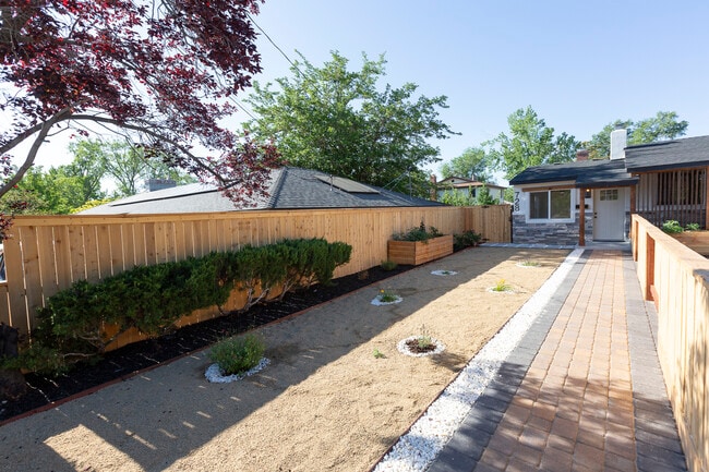 Photo - 728 W Pueblo St House