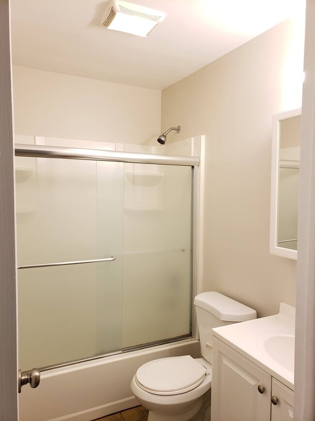 Photo - Briar Knoll Apartments