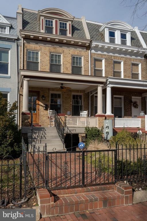 Photo - 1871 Newton St NW House