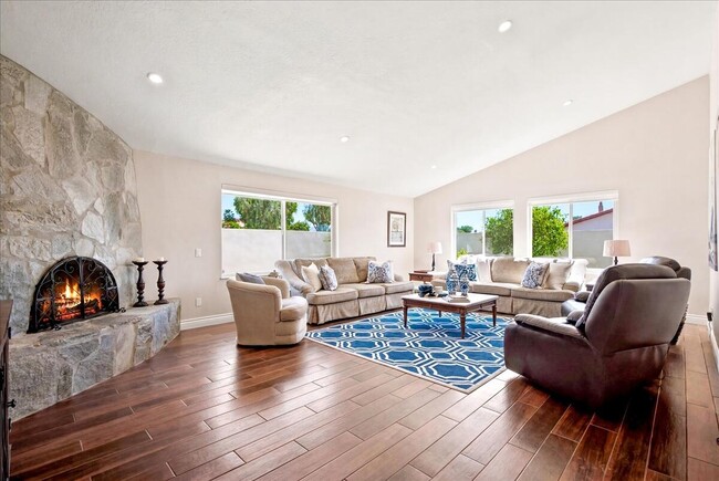 48551 San Pedro St