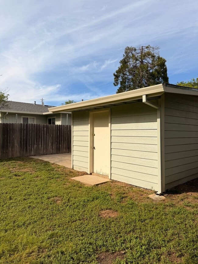 Photo - 3346 Stingy Ln Unit B