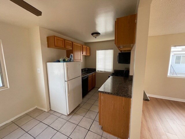 Photo - 2023 Marshallfield Ln Unit 2
