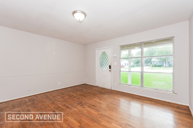 Photo - 533 Lee St