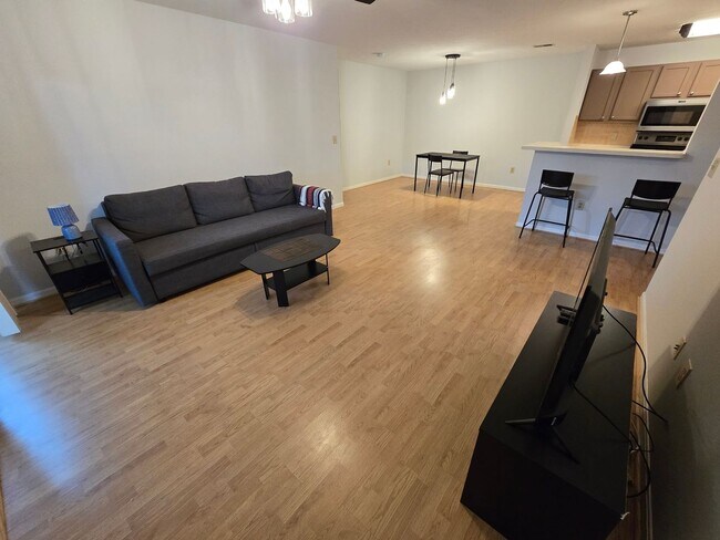 120 Carrington Ln Unit 208