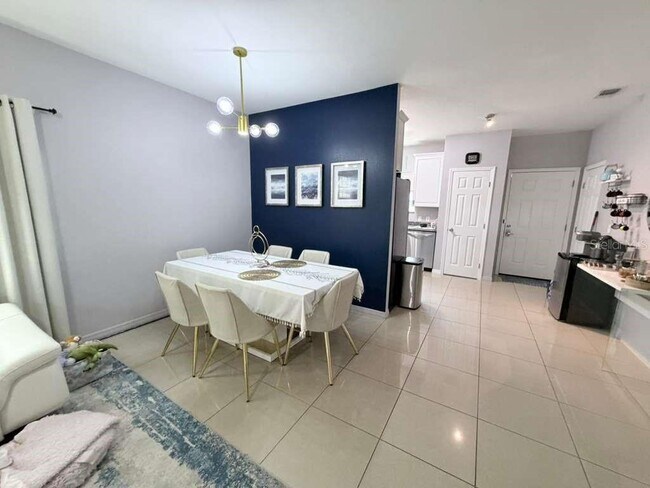 Photo - 1818 Sunny St