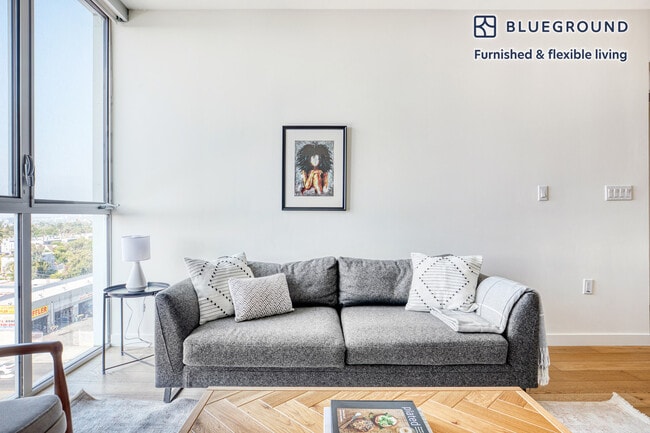 Photo - 7077 W Willoughby Ave Unidad FL6-ID479