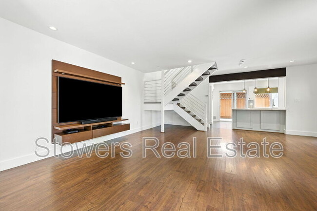 Photo - 617 Garden Creek Pl
