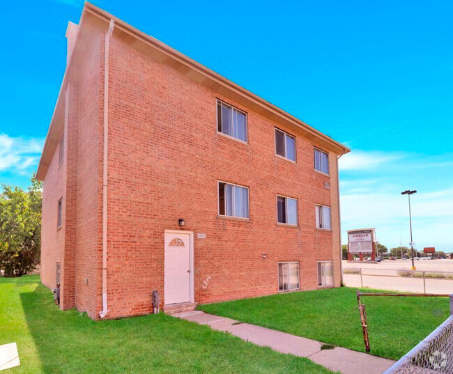 Building Photo - 9602 Golf Terrace Unit 1E Rental