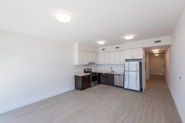 Photo - 4435 Piedmont Ave Unit 306