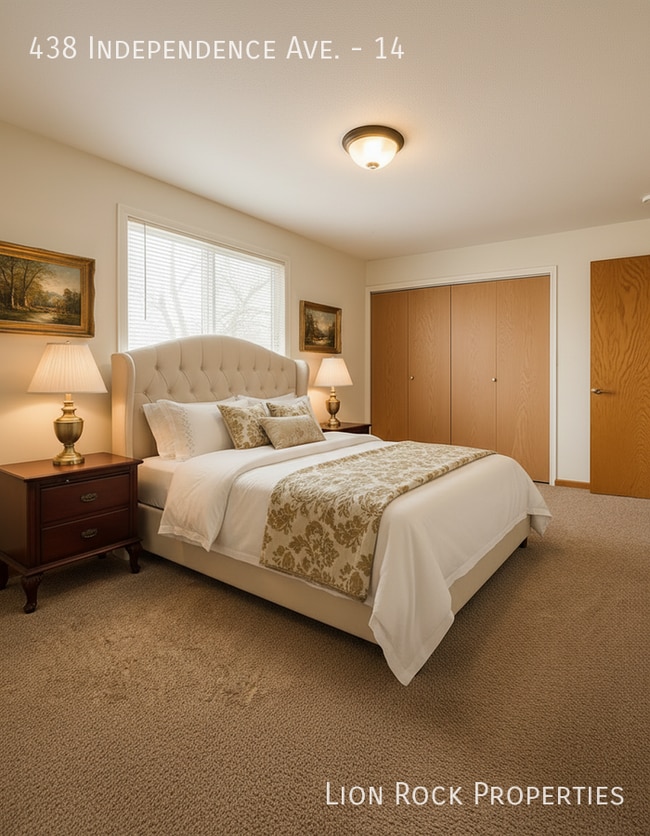 Building Photo - 438 Independence Ave N Unit 14