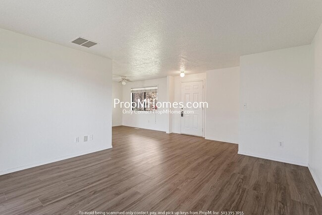 Photo - Updated Three Bedroom Home in McMinnville!