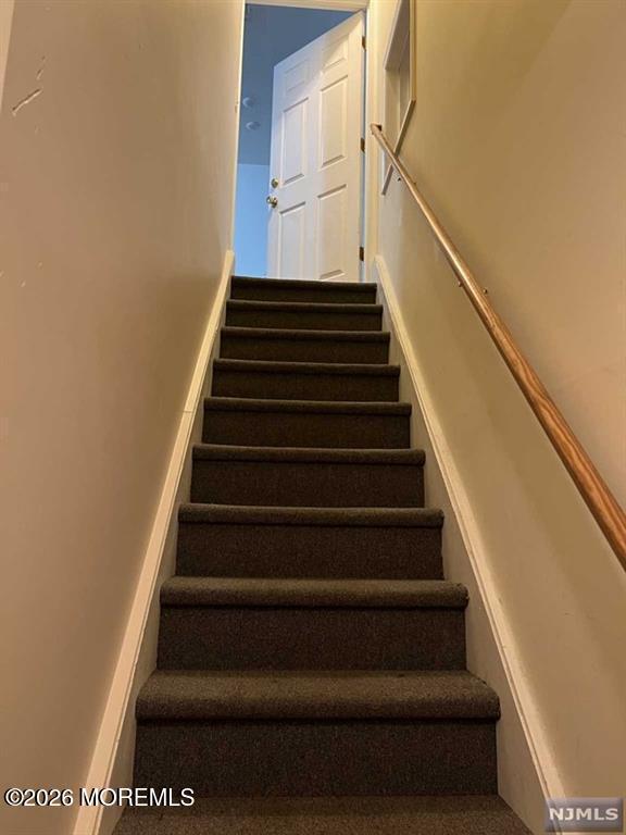 Photo - 154 Maple Ave Unit 2