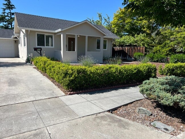 Building Photo - 869 Loma Verde Ave Rental