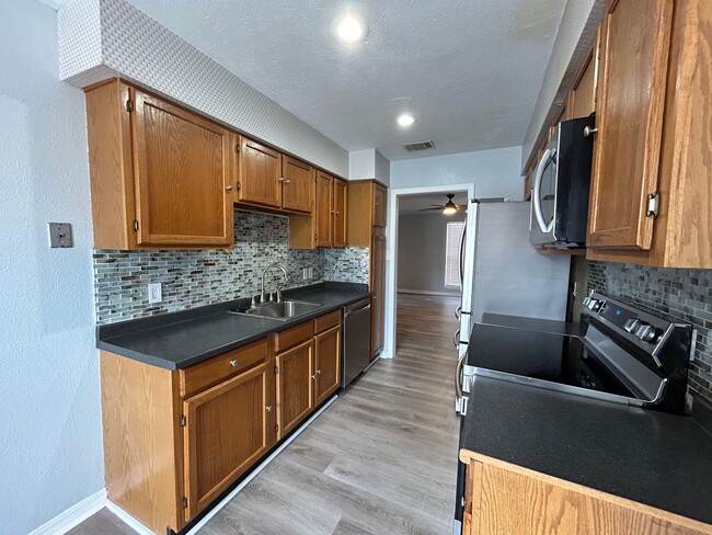 Photo - Gorgeous 2-Story Townhouse