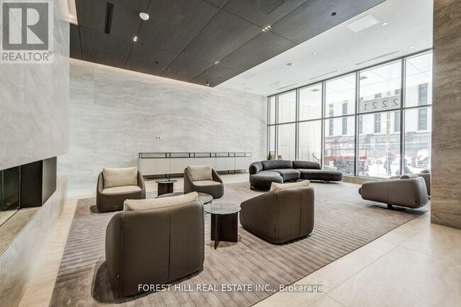 Photo - 2221 Yonge St Unit 5010