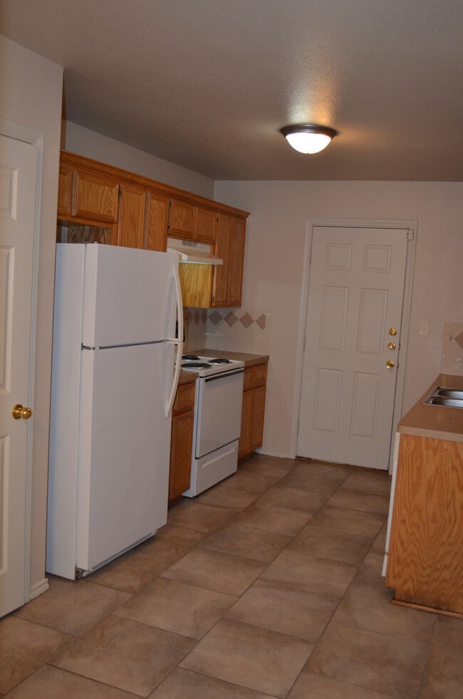 Photo - 1710 Ute Trail Unidad B - STILL OCCUPIED BY RESIDENT