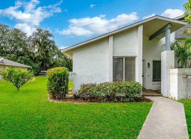Building Photo - 10425 Riva Ridge Trail