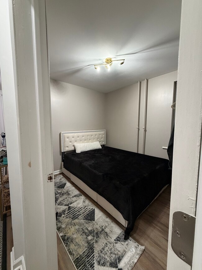 Photo - 2706 Bridge St Unit 2nd floor