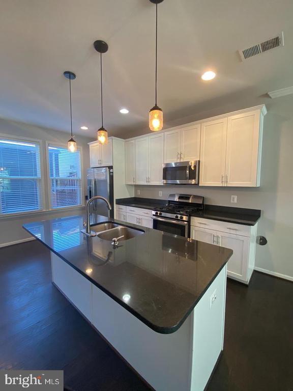 Photo - 8929 Quarry Rd